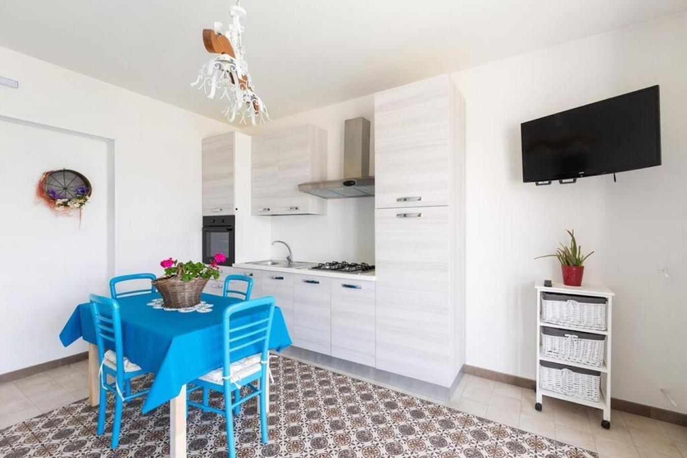 La Rustica Apartments Torre Squillace Exterior foto